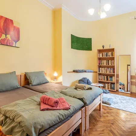 Vintage By Ndk And Vitosha Blvd With Free Secured Parking Appartamento Sofia